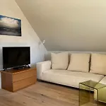 Haus Soenstroen \